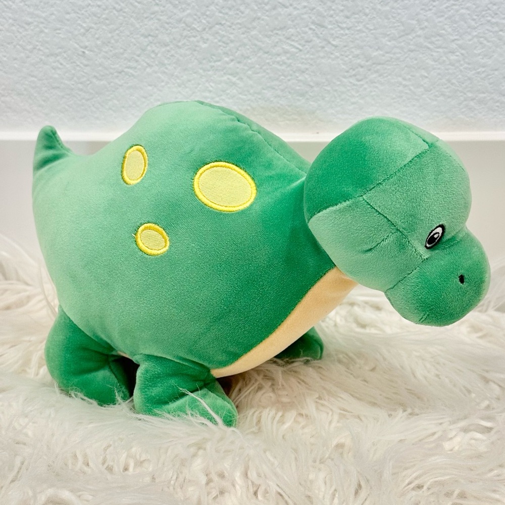 Apatosaurus Puffyfluff Green/Yellow Color Plushy 11”long Dinosaur NEW